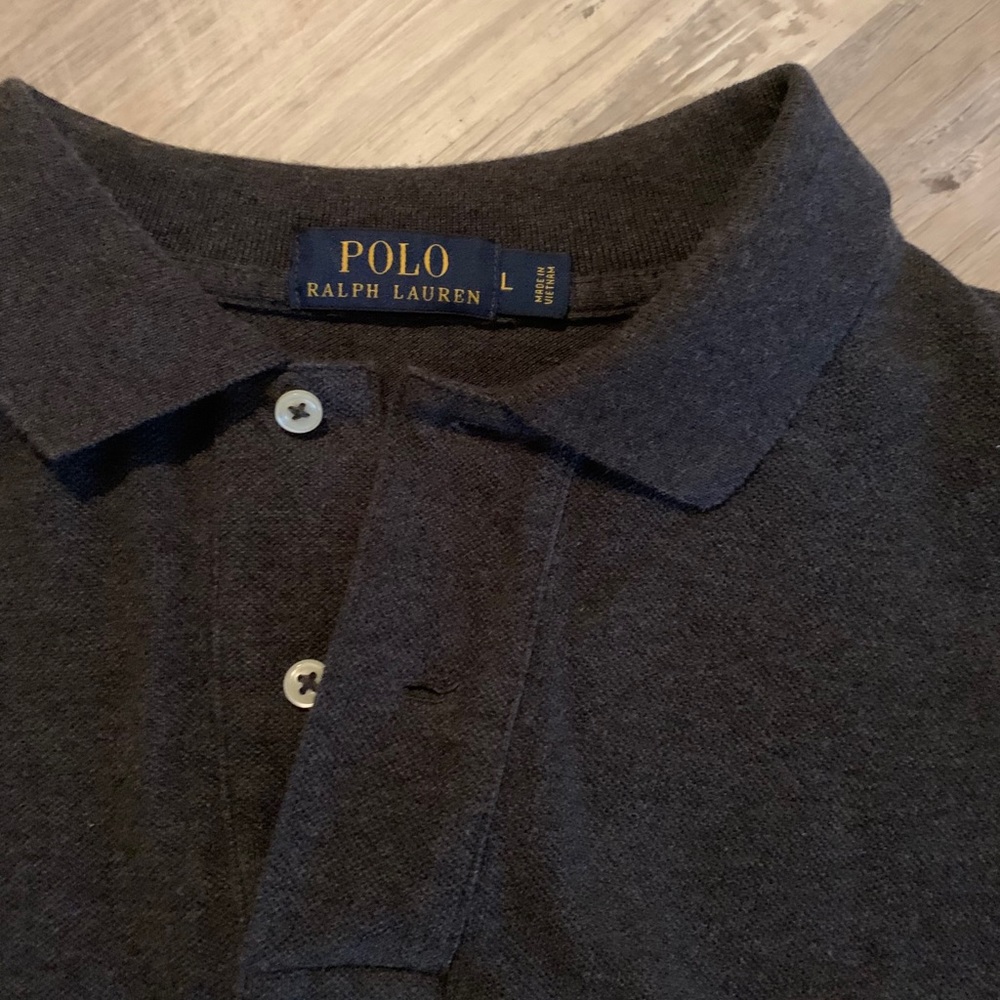 Polo - Picture 2 of 2